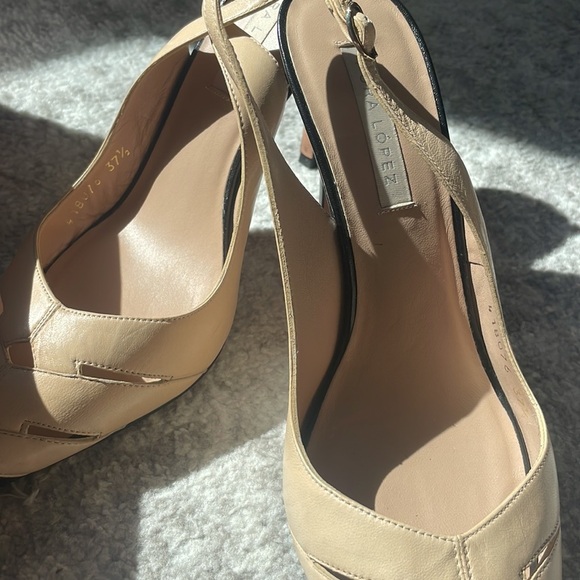 🔥SEND OFFERS🔥Pura Lopez heels​​ - Picture 2 of 5